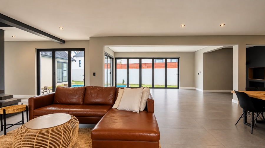 4 Bedroom Property for Sale in Sitari Country Estate Western Cape